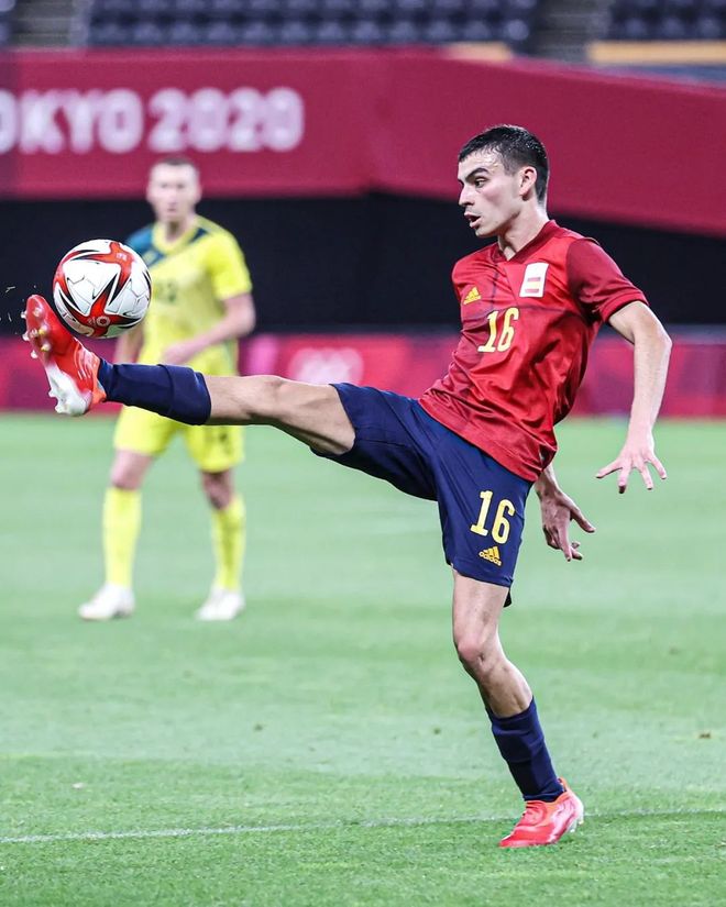 土耳其鏖战韩国，佩德里扛起全队