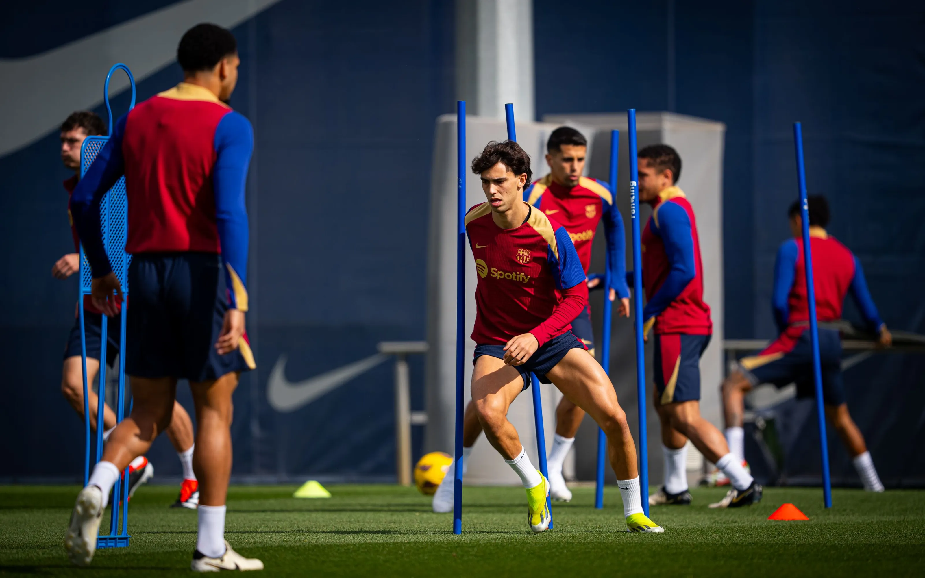 体育赛事精彩纷呈，球员表现亮眼