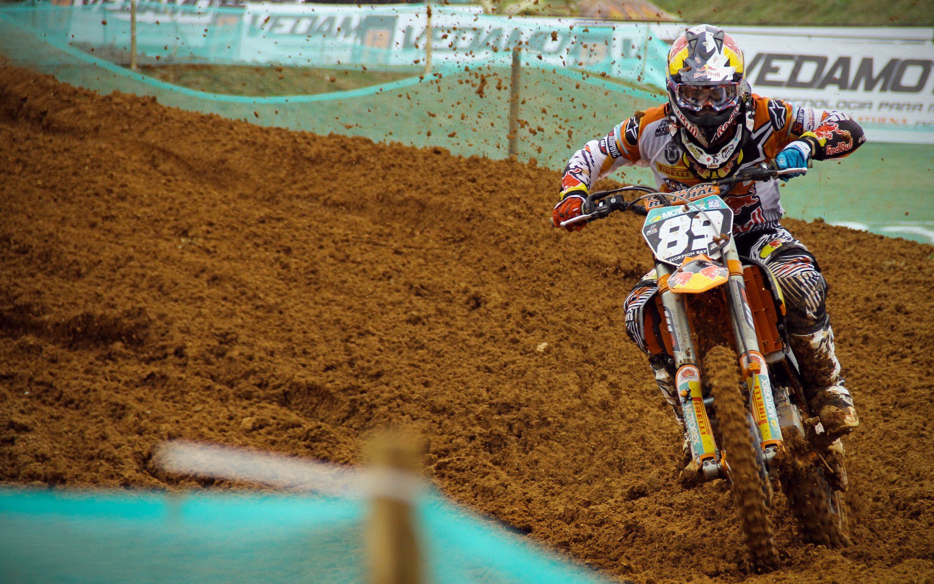 舞台越大越强，巴尔韦德闪耀尼斯，率队争冠战胜勒沃库森