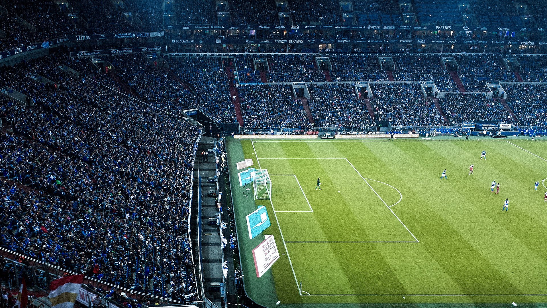 开云体育下载-德甲争冠战之夜，格列兹曼成为全场焦点，一记绝杀改写历史